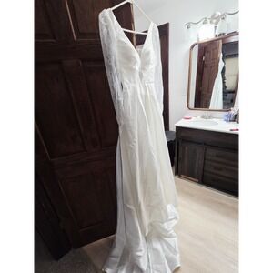 STUNNING Ivory Satin Lace Wedding Dress • Deep V Corset • Long Lace Sleeves •...